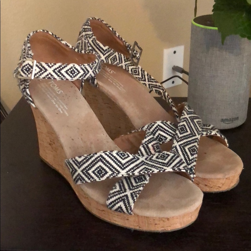 Toms wedges